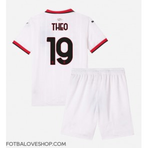 AC Milan Theo Hernandez #19 Dětské Venkovní Dres 2024-25 Krátký Rukáv (+ trenýrky)