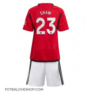 Manchester United Luke Shaw #23 Dětské Domácí Dres 2023-24 Krátký Rukáv (+ trenýrky)