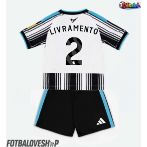 Newcastle United Tino Livramento #2 Dětské Domácí Dres 2026-27 Krátký Rukáv (+ trenýrky)