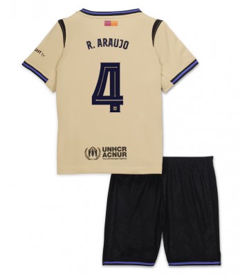 Barcelona Ronald Araujo #4 Dětské Venkovní Dres 2025-26 Krátký Rukáv (+ trenýrky)