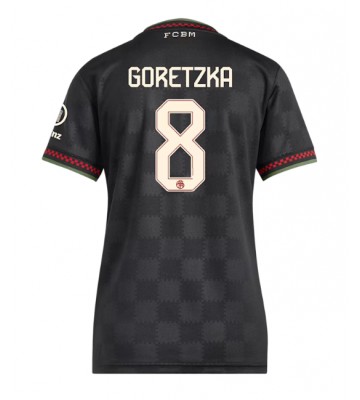 Bayern Munich Leon Goretzka #8 Dámské Alternativní Dres 2025-26 Krátký Rukáv Bayern Munich Leon Goretzka #8 Dámské Alternativní Dres 2025-26 Krátký Rukáv