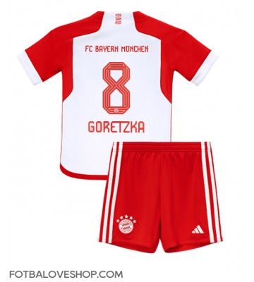 Bayern Munich Leon Goretzka #8 Dětské Domácí Dres 2023-24 Krátký Rukáv (+ trenýrky)