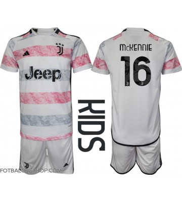 Juventus Weston McKennie #16 Dětské Venkovní Dres 2023-24 Krátký Rukáv (+ trenýrky)
