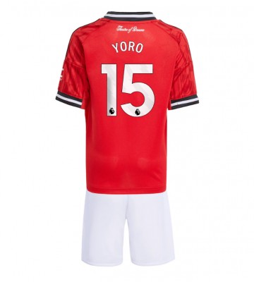Manchester United Leny Yoro #15 Dětské Domácí Dres 2025-26 Krátký Rukáv (+ trenýrky)