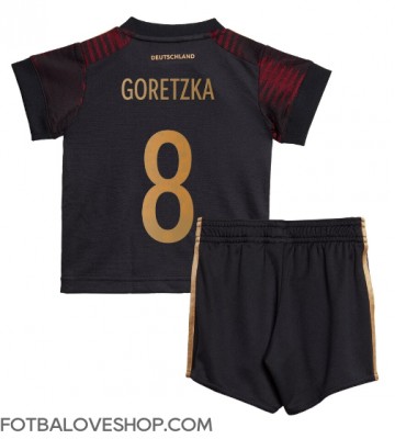 Německo Leon Goretzka #8 Dětské Venkovní Dres MS 2022 Krátký Rukáv (+ trenýrky)