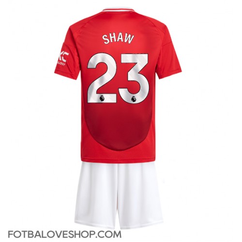 Manchester United Luke Shaw #23 Dětské Domácí Dres 2024-25 Krátký Rukáv (+ trenýrky)